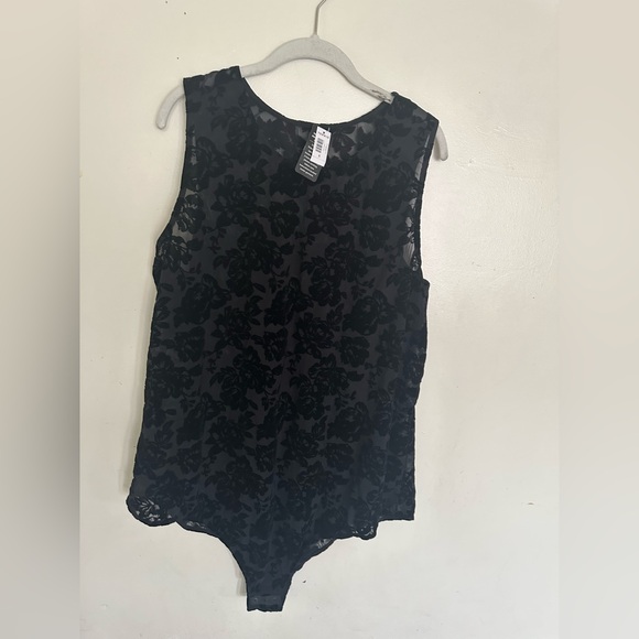 NWT Torrid Flocked Roses Black Bodysuit snap crotch Witchy Layering size 5X - Picture 3 of 13